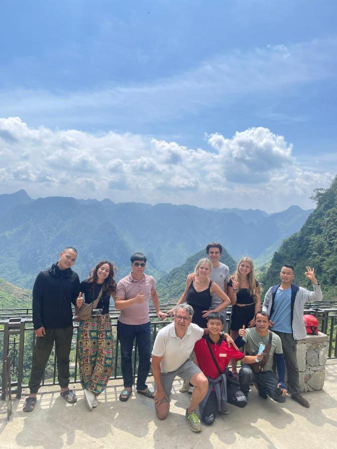Lang Lap Quiri Hostel Ha Giang מראה חיצוני תמונה