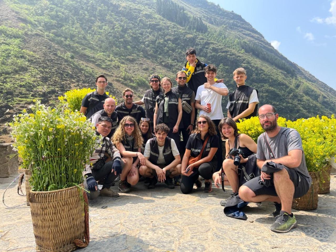 Lang Lap Quiri Hostel Ha Giang מראה חיצוני תמונה