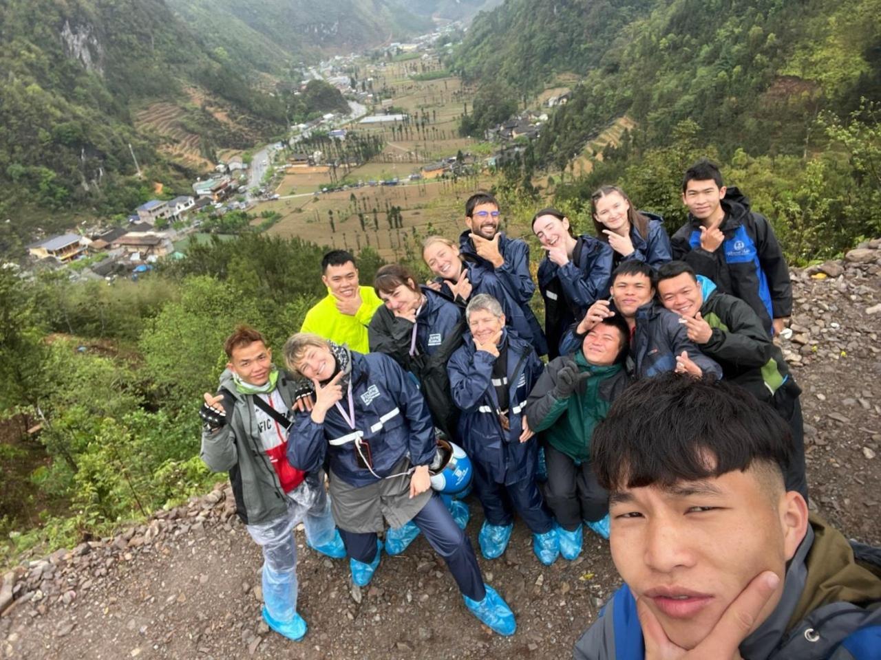Lang Lap Quiri Hostel Ha Giang מראה חיצוני תמונה