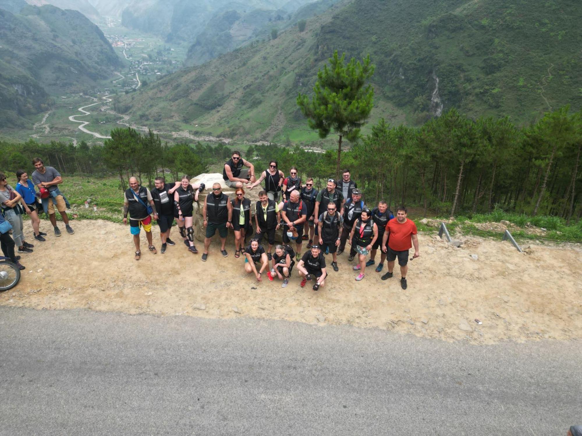 Lang Lap Quiri Hostel Ha Giang מראה חיצוני תמונה